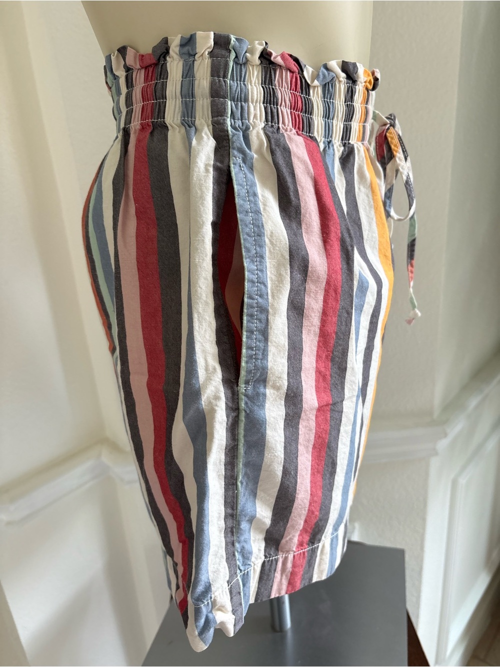 Madewell Smocked Waist Pull On Rainbow Stripe Shorts - Picture 5 of 8